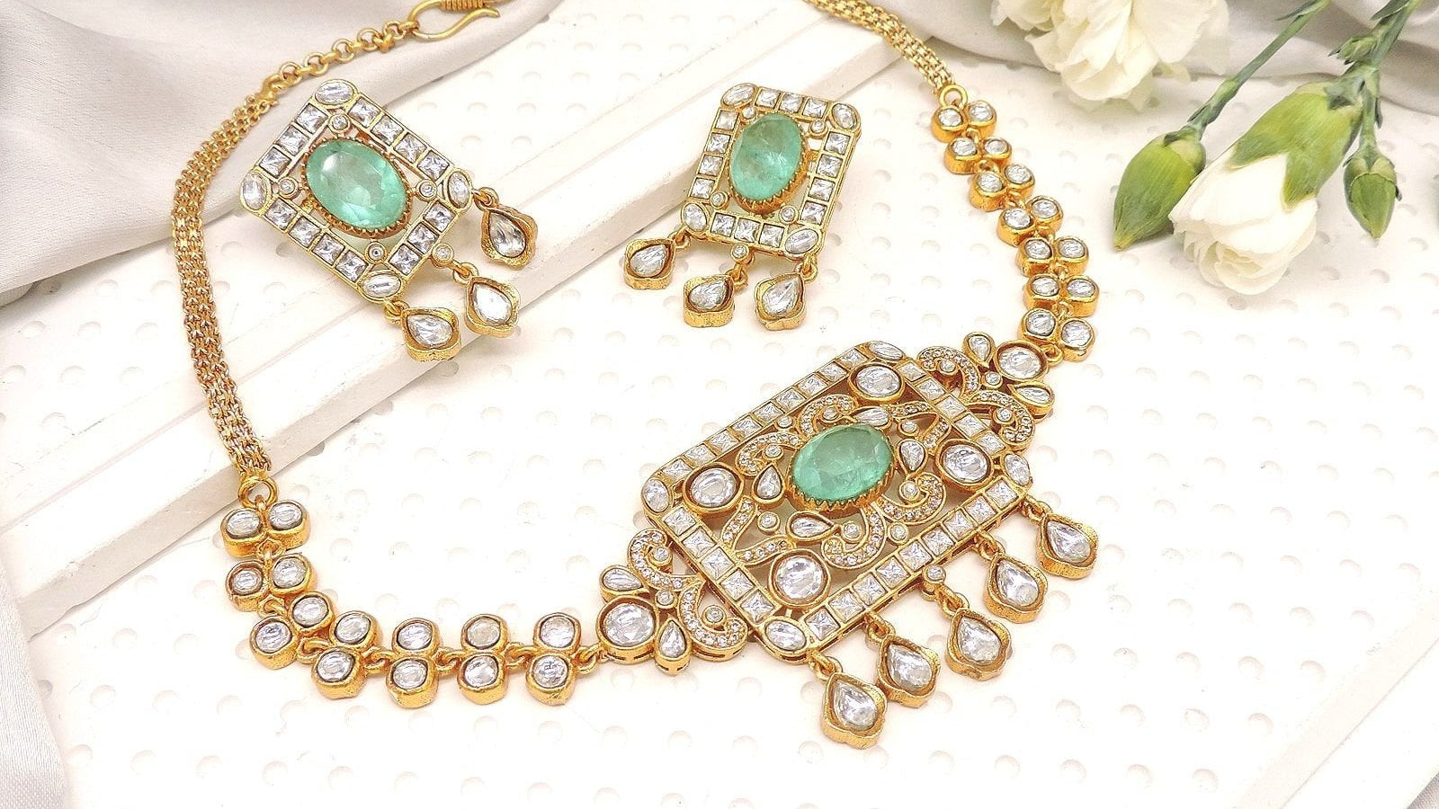 Why Handcrafted Jewelry Makes You Stand Out