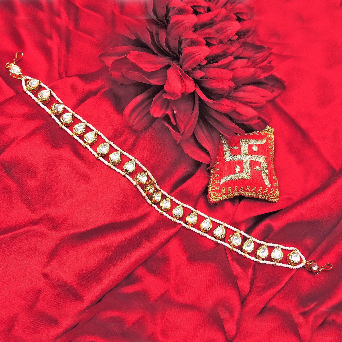 Kundan mathapati in drop shape – Indian teardrop mathapati for weddings USA – Joyrias