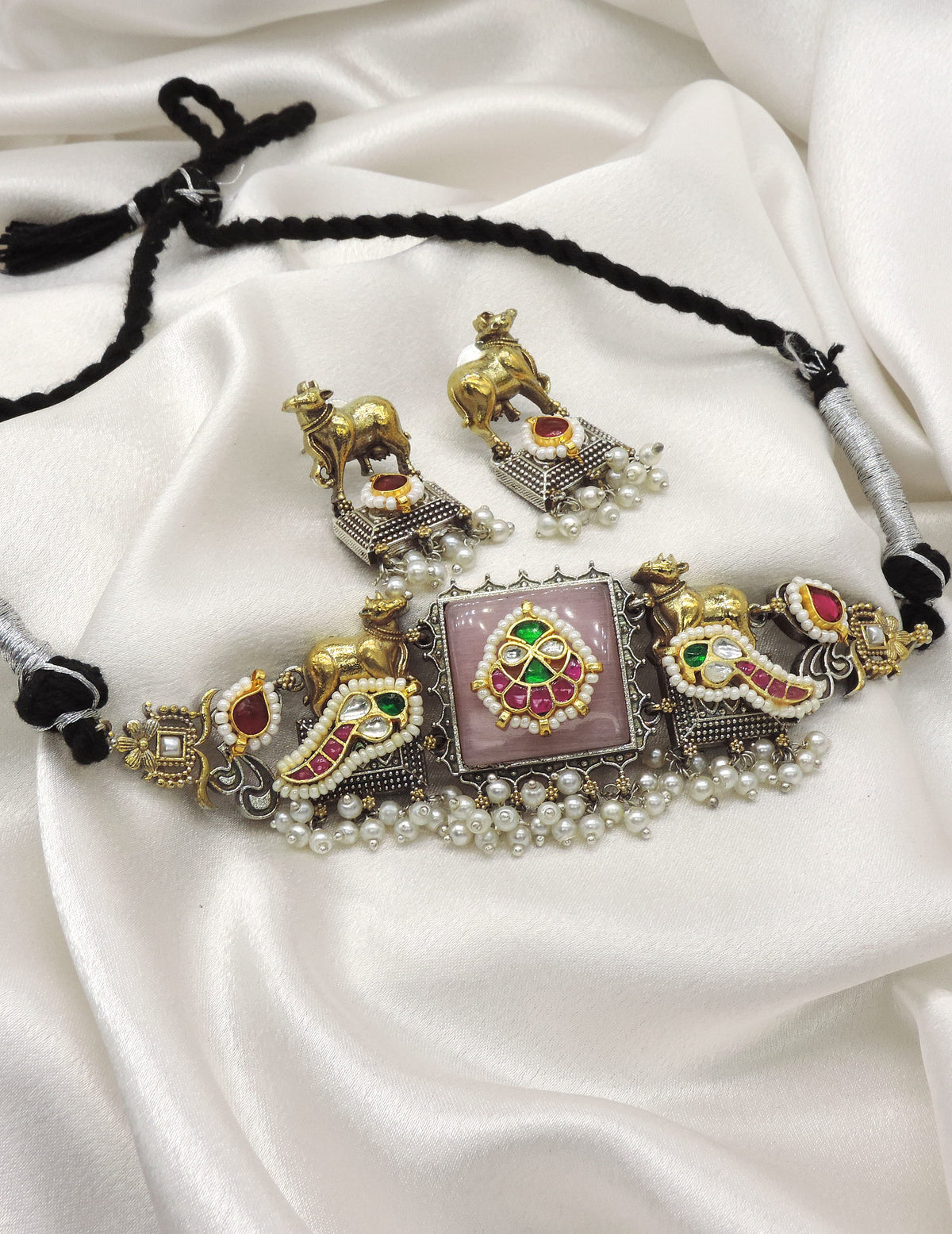 Heritage Cow Dual Tone Choker Set