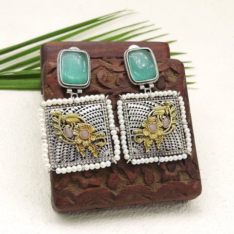 Square silver Tone earrings Image 0