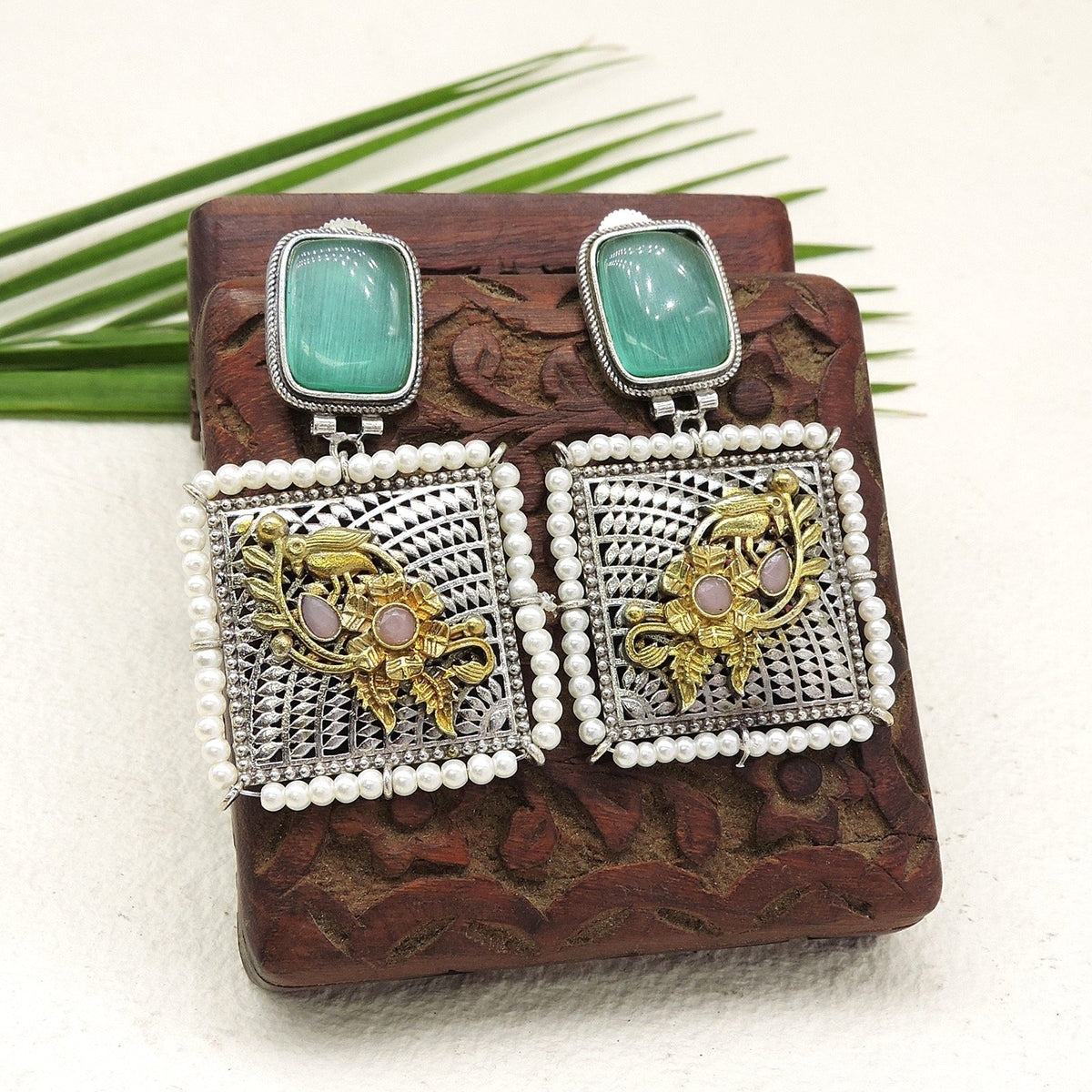 Square silver Tone earrings Image 0