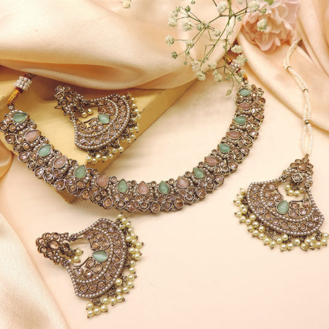 Pastel mint and blush Kundan bridal choker necklace set with earrings and tikka – Indian jewelry USA – Joyrias