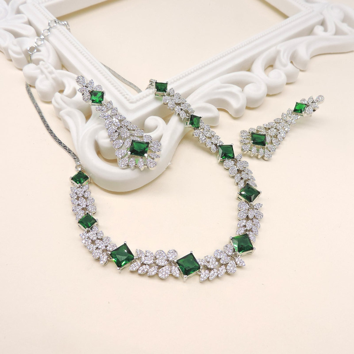 Green  Doublet Necklace set Image 0