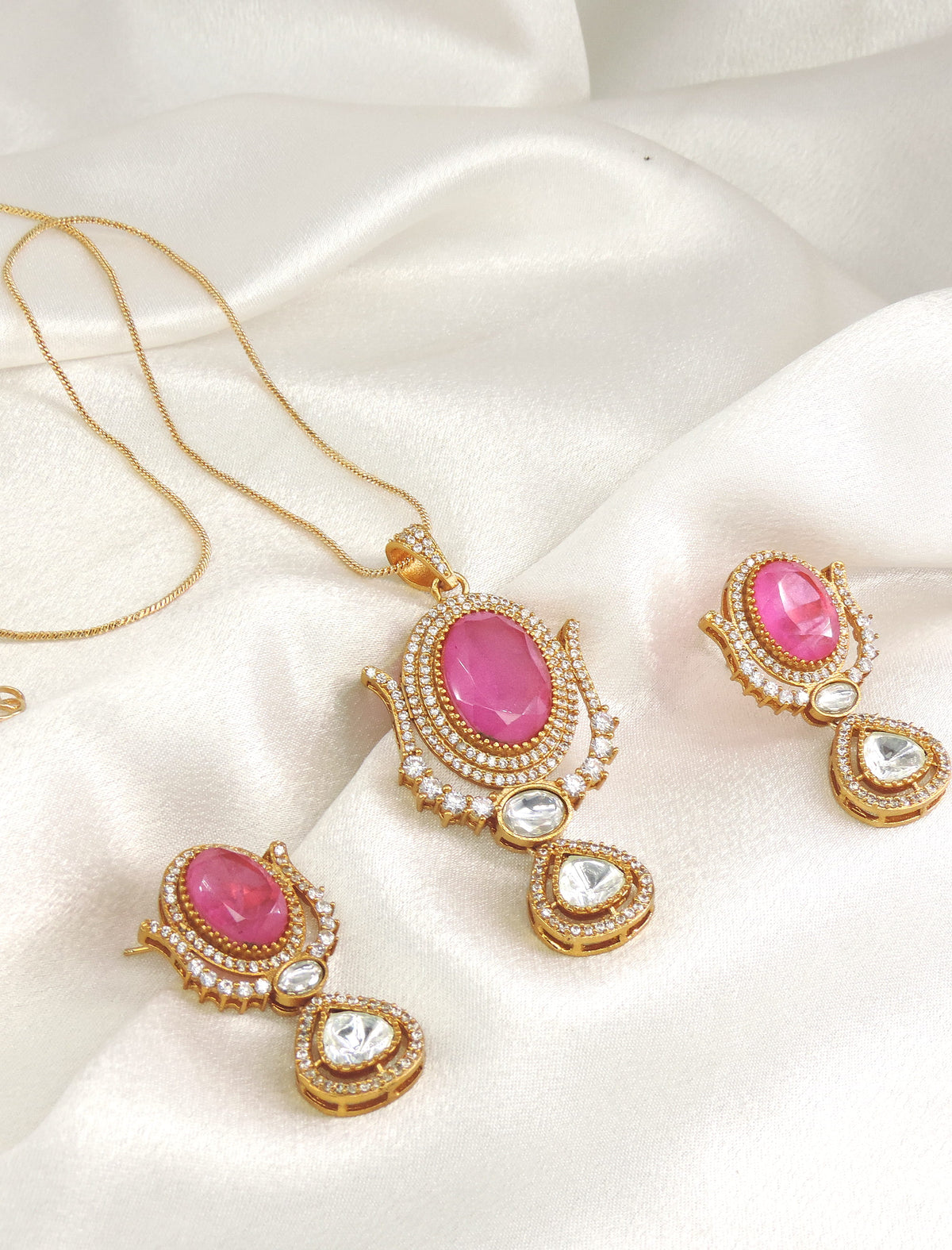 Blue Kundan Pendant Set