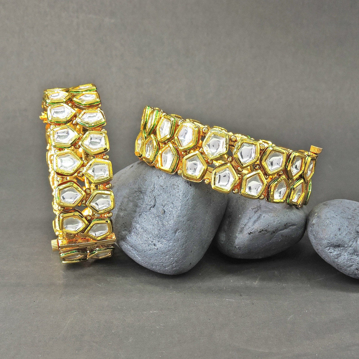 Kundan Kada Image 0