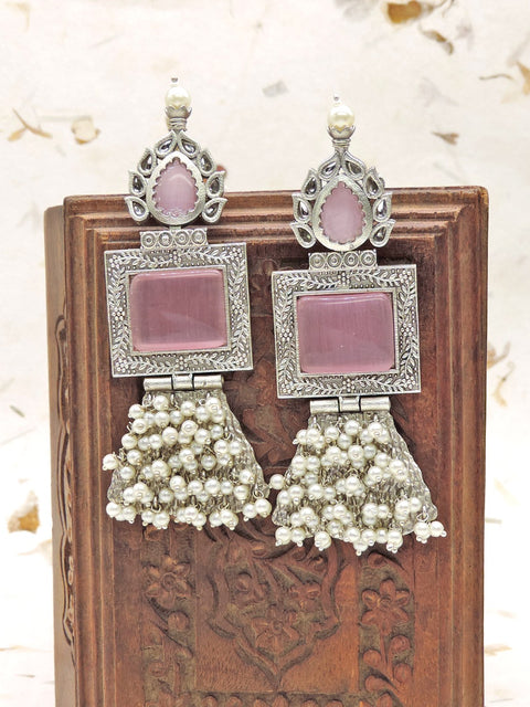 Mahira brass earrings in pink with Monalisa stone and pearls – Indian statement earrings – Joyrias