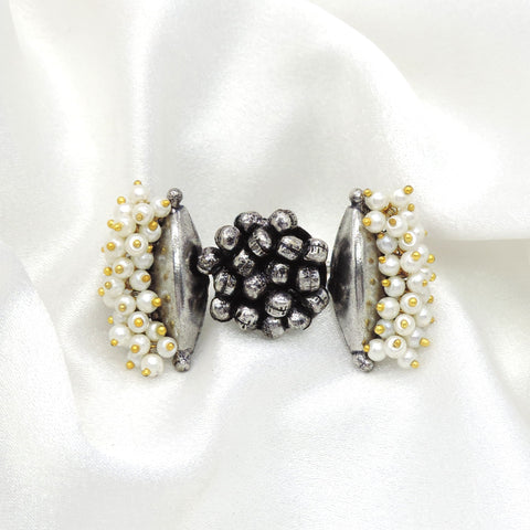 Oxidized pearl black silver ring with textured detailing and beaded accents from joyrias