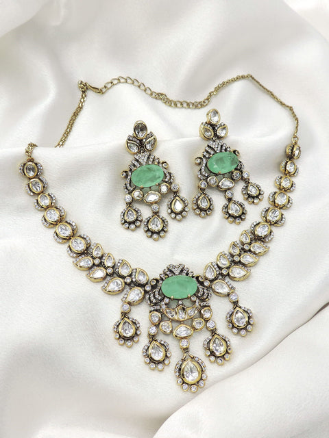 Vintage green stone necklace set by Joyrias