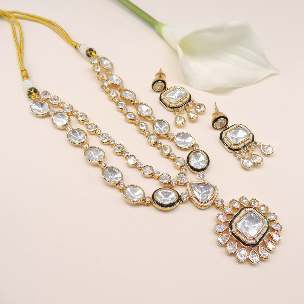 2 layer Kundan Necklace set with earrings Image 0