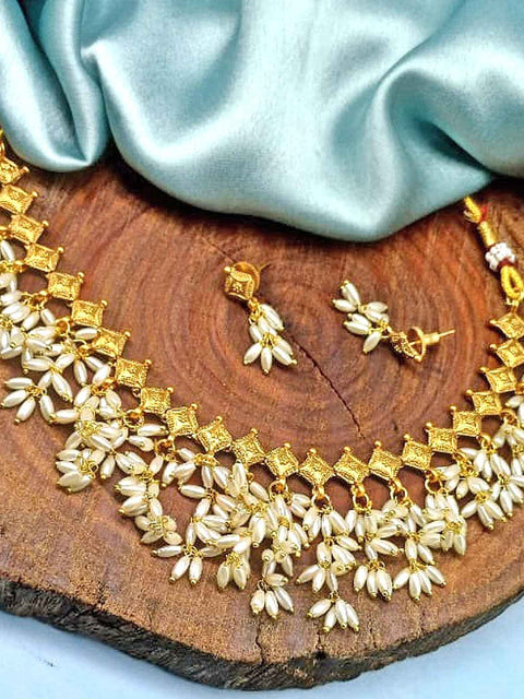 Gold plated with rice pearls necklace set – Indian pearl necklace for weddings USA – Joyrias