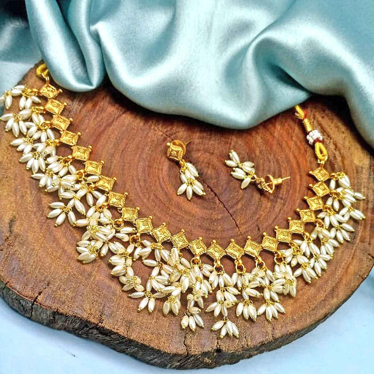 Gold plated with rice pearls necklace set – Indian pearl necklace for weddings USA – Joyrias