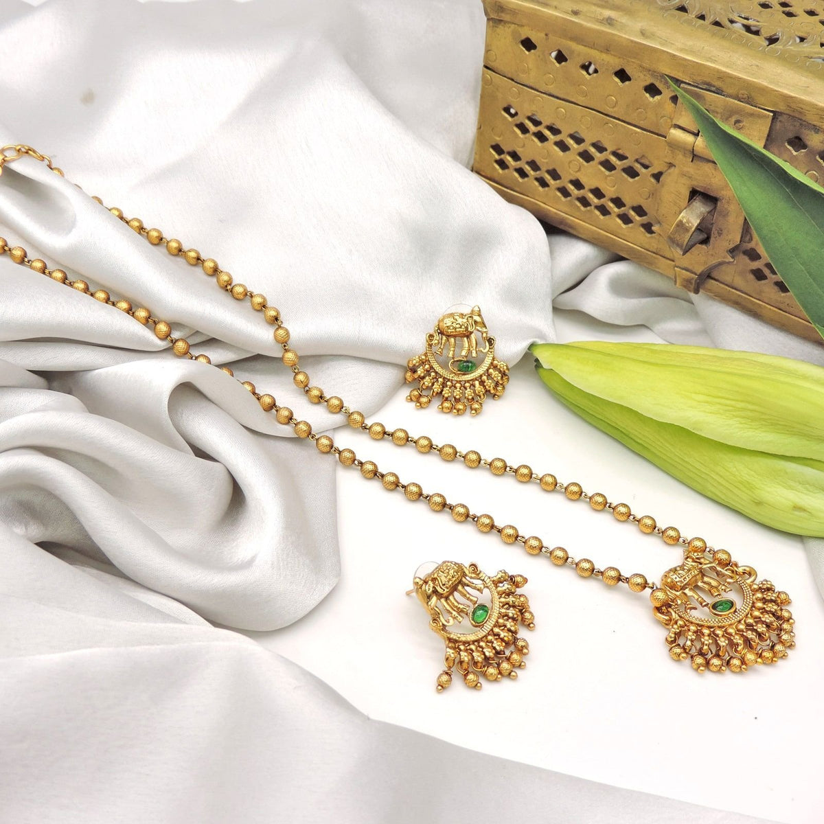 Traditional Lakshmi Long Necklace Set Image 0