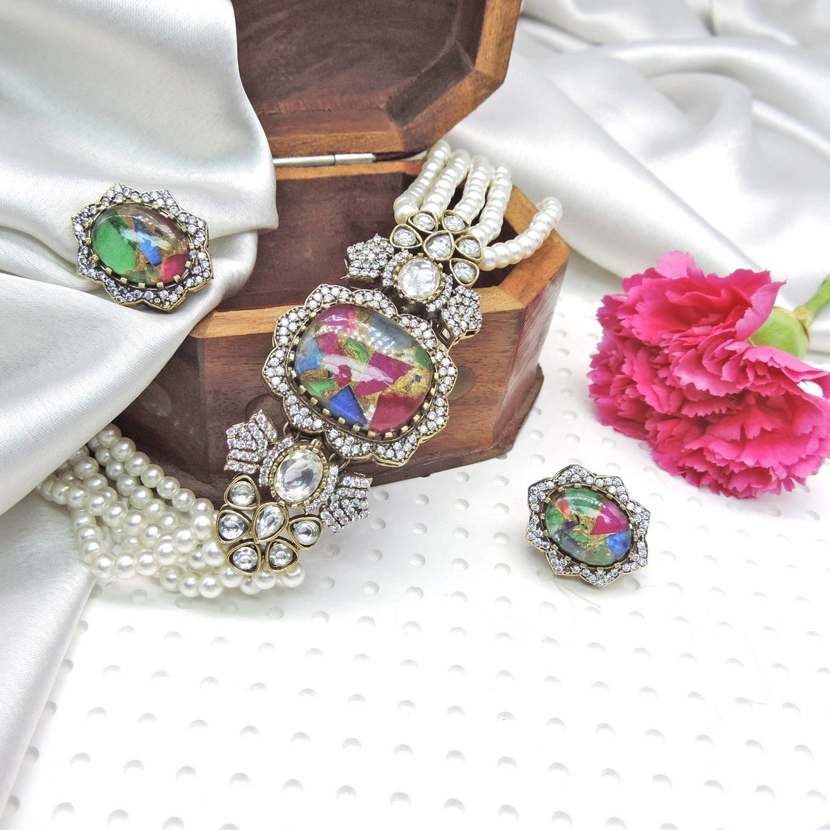 Multicolour kundan pearl jewelry set Image 0