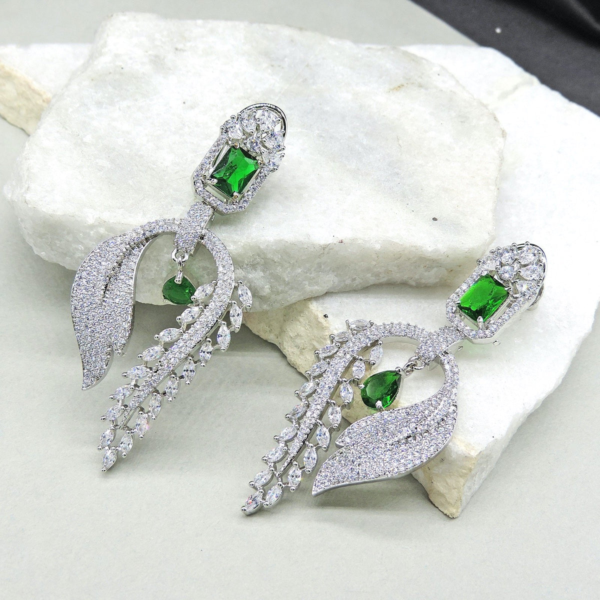 Stylish emerald earrings – Indian emerald stone earrings for festive wear USA – Joyrias