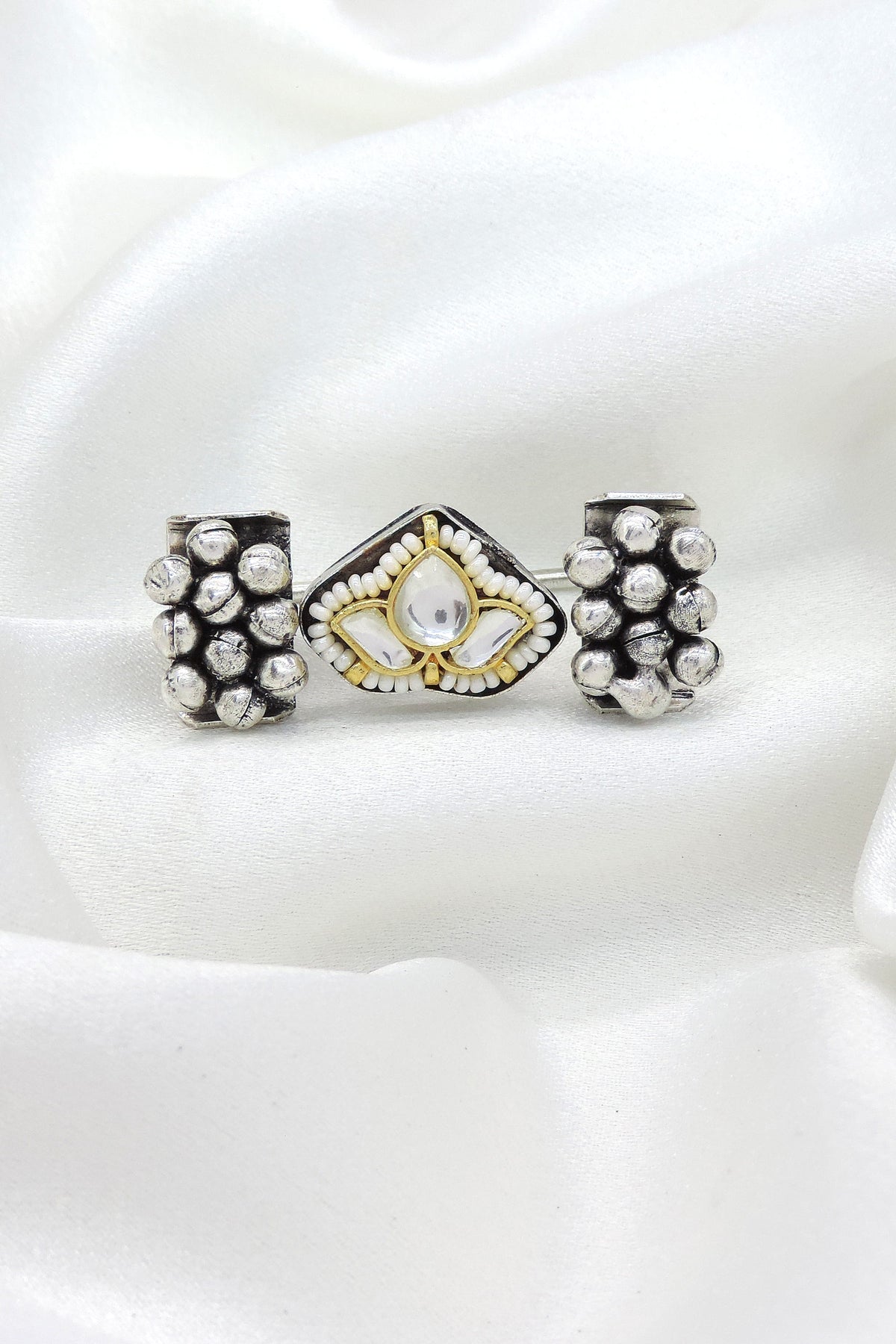 Oxidized white kundan bead ring with antique silver detailing from joyrias
