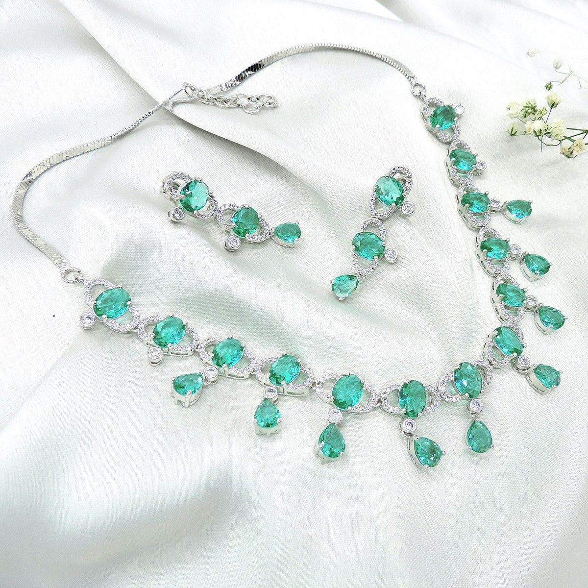 Light green AD necklace – Indian American diamond necklace for ethnic wear USA – Joyrias