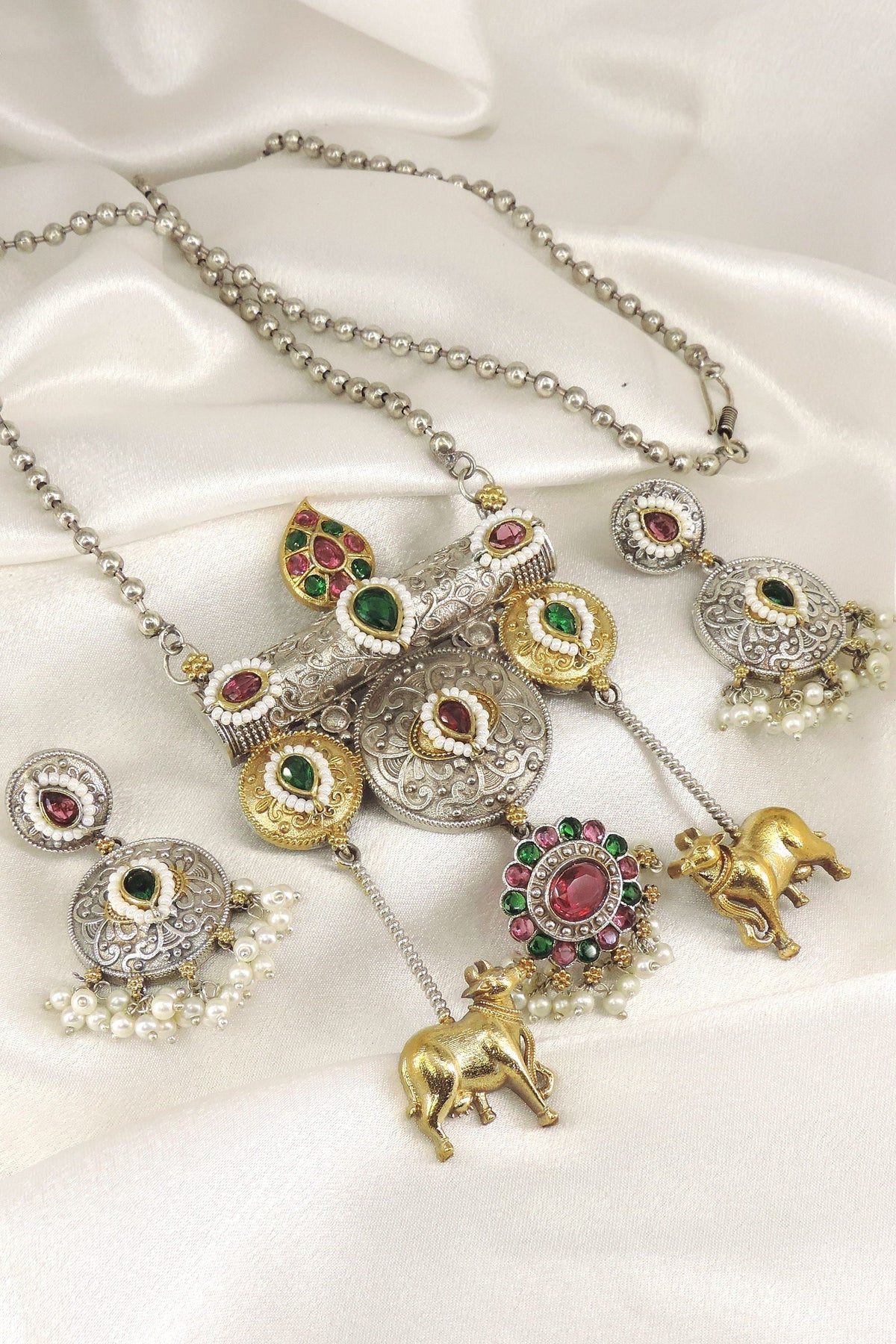 Heritage Cow Pendant Necklace Set by Joyrias