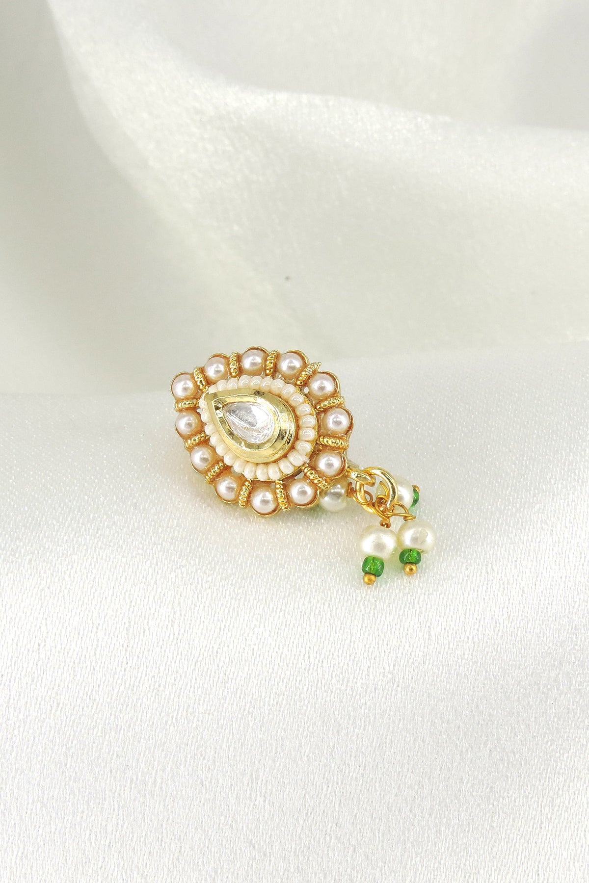 Pearl kundan nose pin by Joyrias