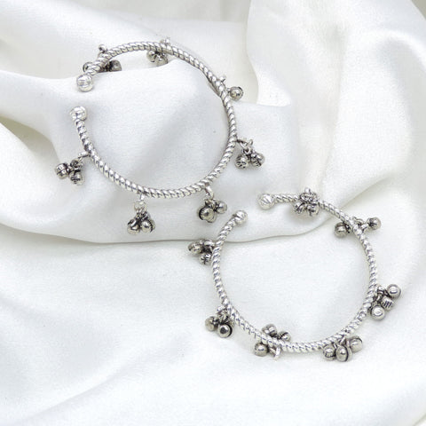 Oxidized silver rope chain ghungroo bangle set by joyrias