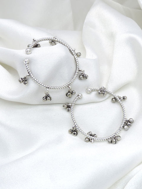 Oxidized silver rope chain ghungroo bangle set by joyrias