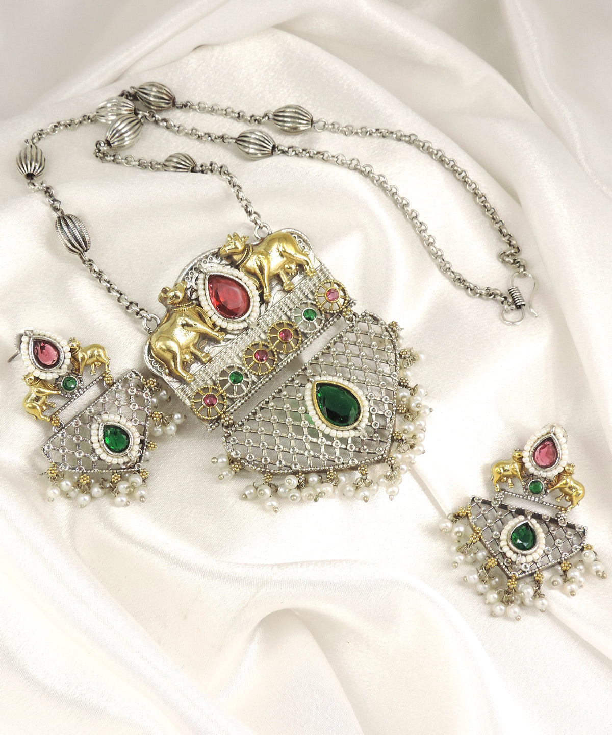 Kamdhenu Dual Tone Oxidized Necklace Set