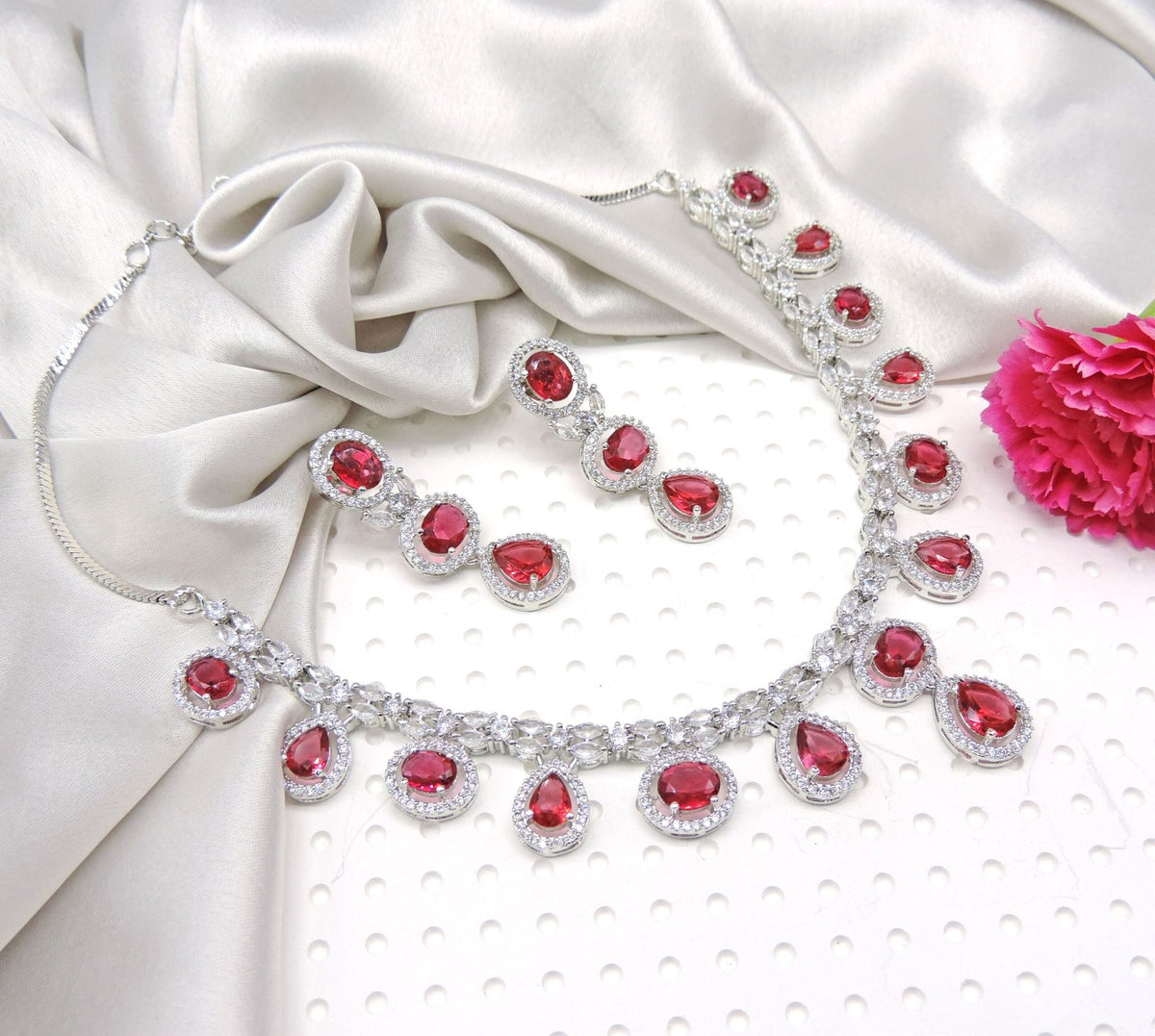 Pearl elegance gemstone necklace set – Indian pearl and gemstone necklace USA – Joyrias