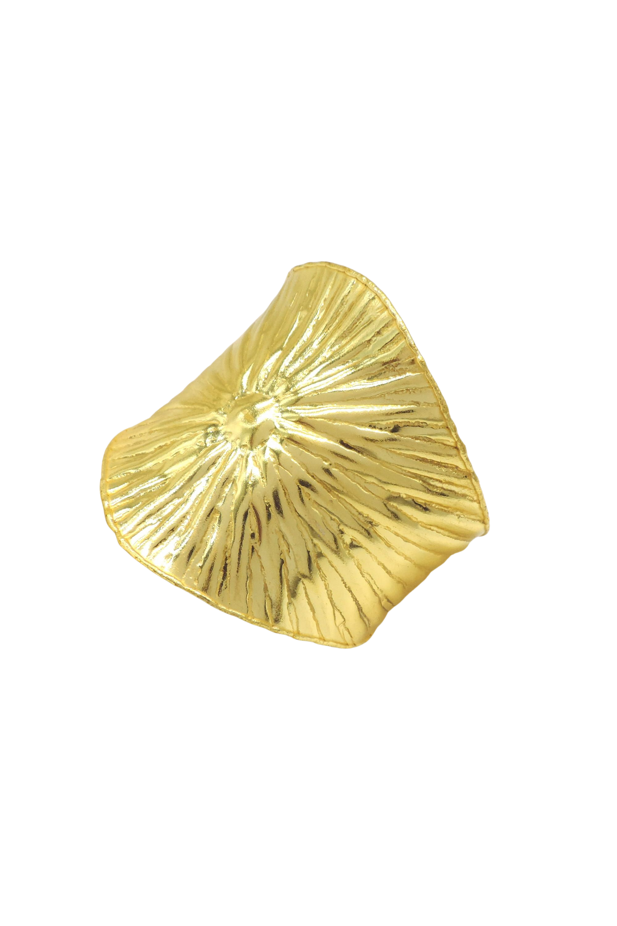 Sculpted gold cuff bracelet by Joyrias