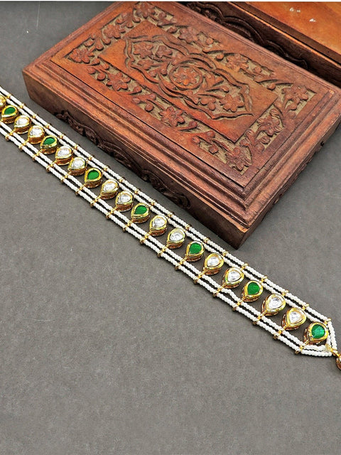 Kundan mathapati with green drop – Indian Kundan mathapati head jewelry USA – Joyrias