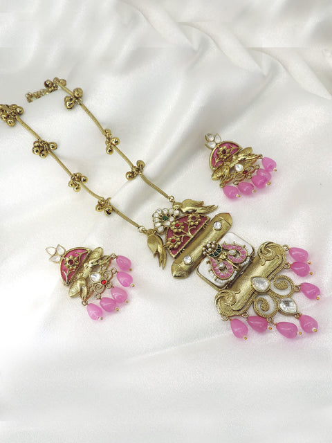 Pink bird pendant set by Joyrias