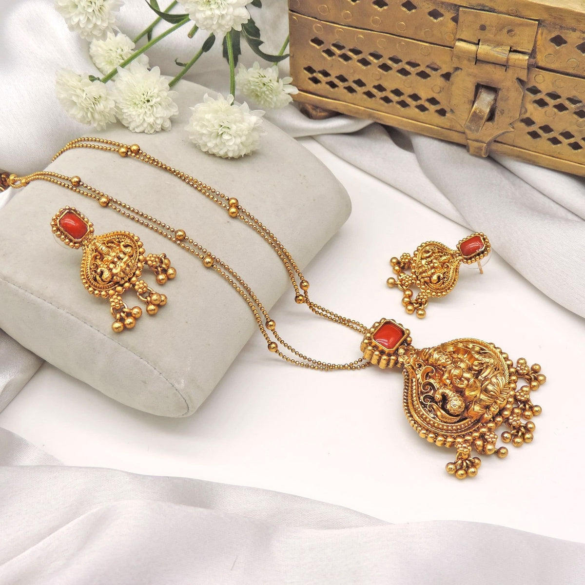 Lakshmi temple jewelry haram with red stones – South Indian temple haram necklace USA – Joyrias