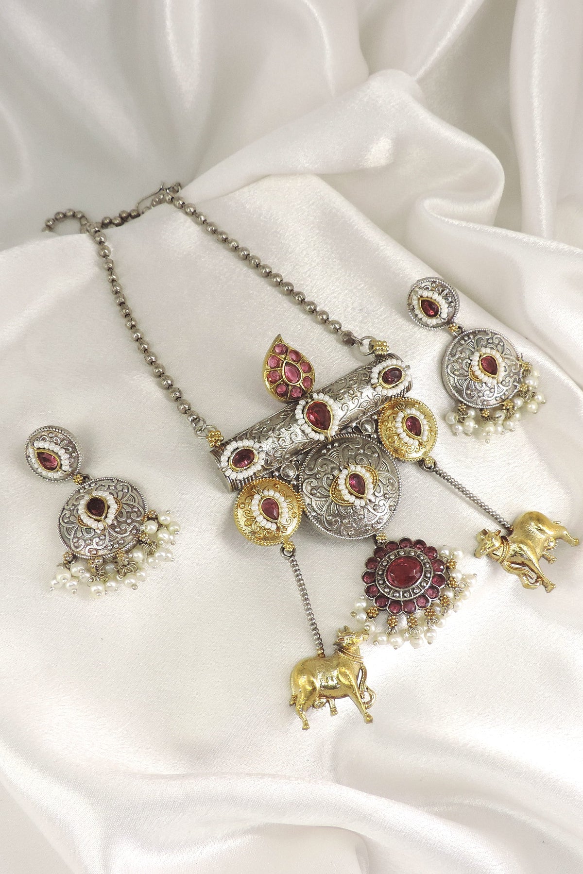 Heritage Cow Pendant Long Necklace Set