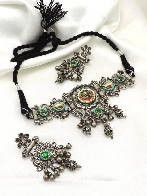 Turquoise oxidized choker set by Joyrias