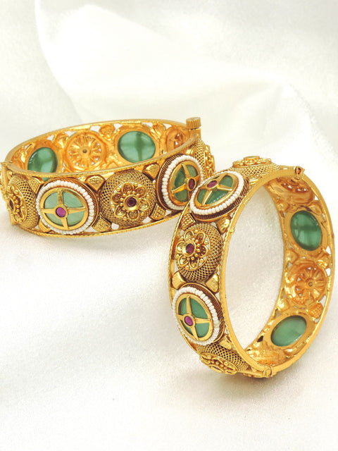 Green pearl heritage bangles by Joyrias