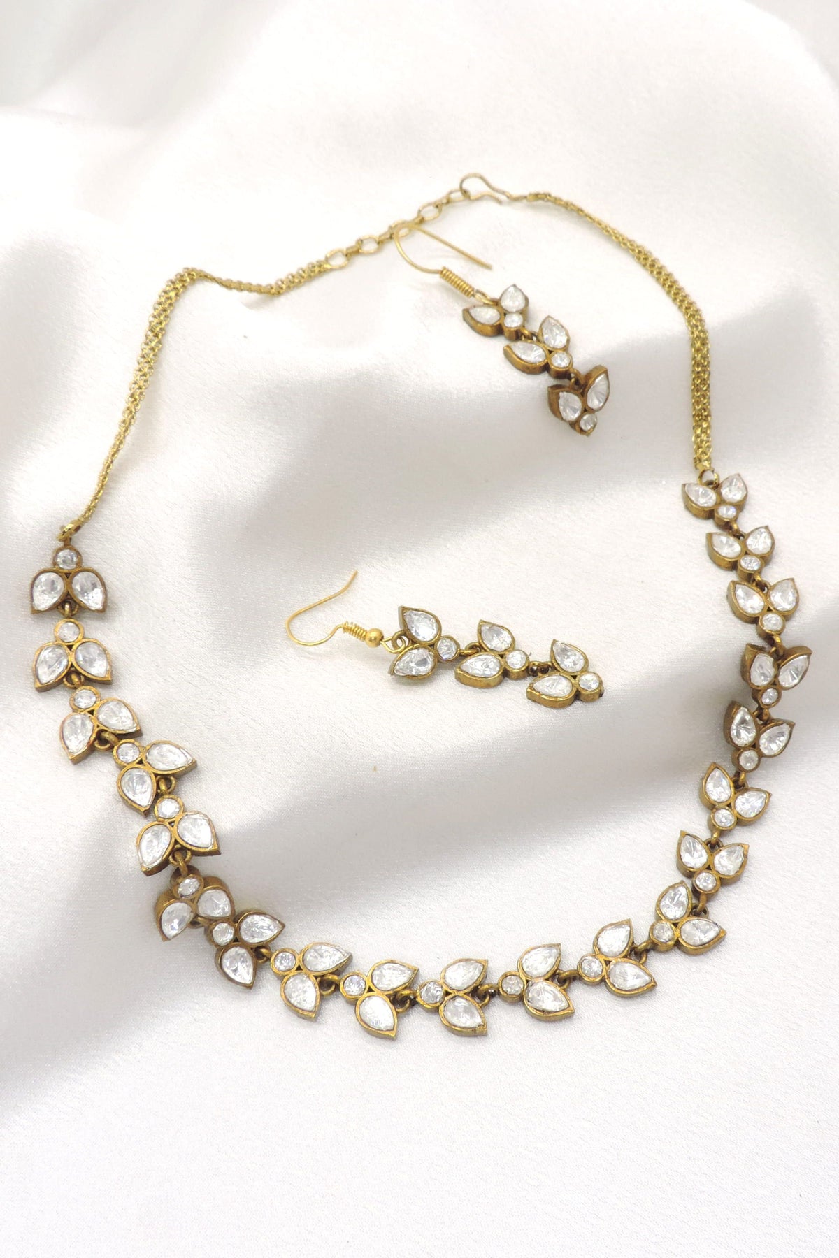 White Kundan Floral Necklace Set | Joyrias
