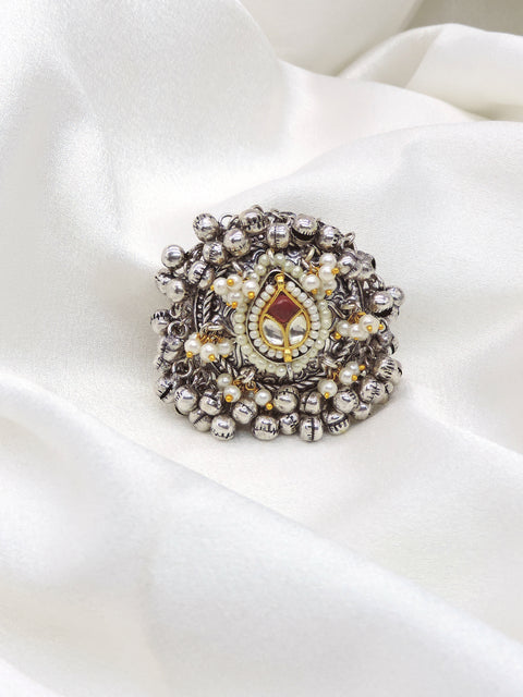 Oxidized Green Pearl Kundan Ring