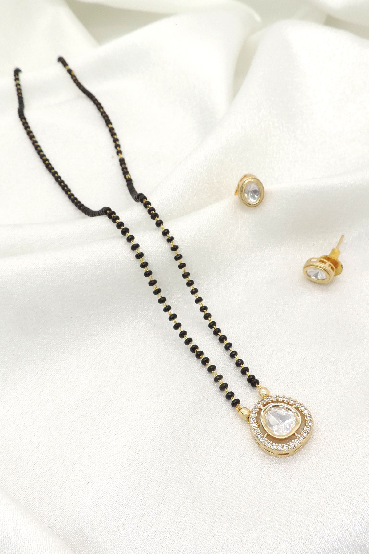 Minimal Kundan Mangalsutra Set with Teardrop CZ Pendant