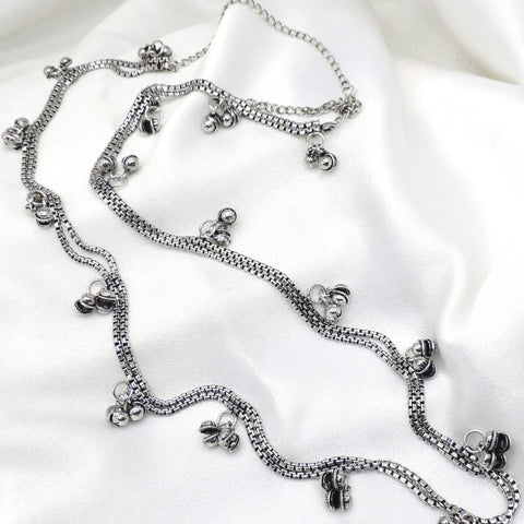 Oxidized silver dual-chain ghungroo Kamarbandh waist chain with delicate charm detailing by joyrias