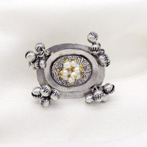 Oxidized pearl floral oval ring with intricate antique silver detailing from joyrias