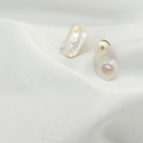 Baroque Pearl Stud Earrings | Irregular Pearl Earrings | Joyrias