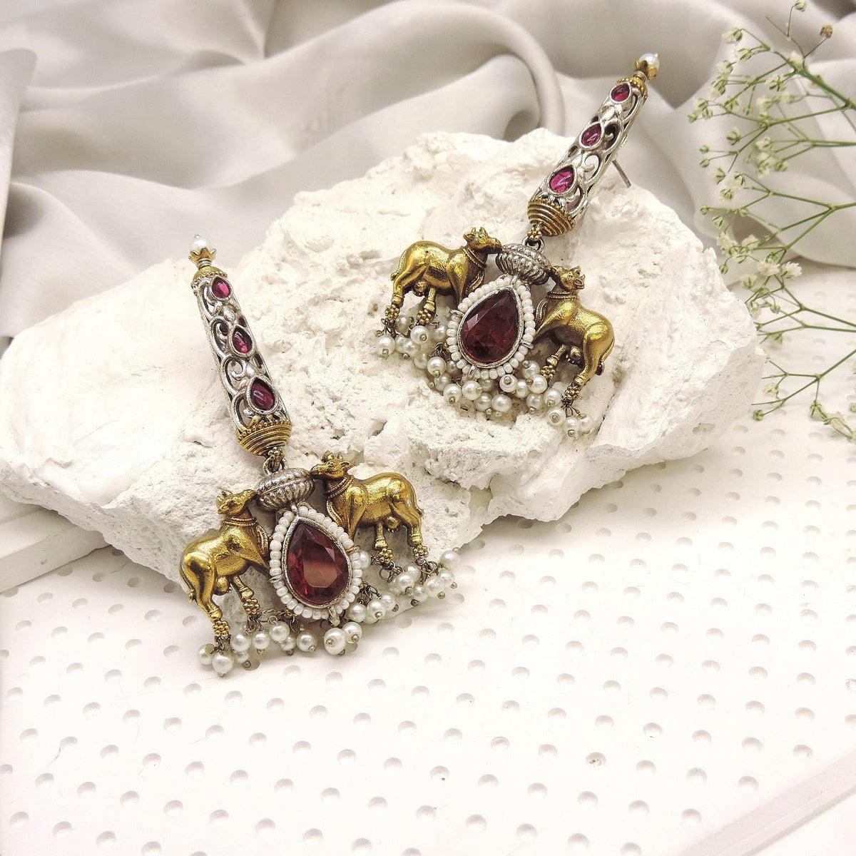 Dual tone Nandi motif red stone oxidized earrings – Indian ethnic earrings USA – Joyrias