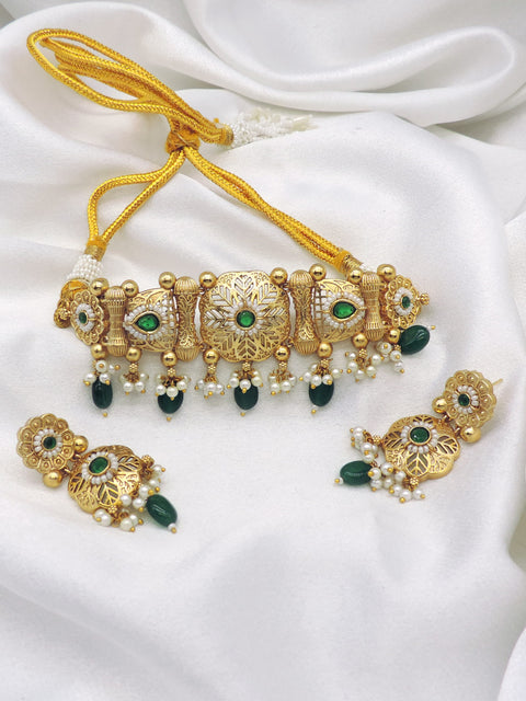 Gold Tone Pearl Kundan Choker Set