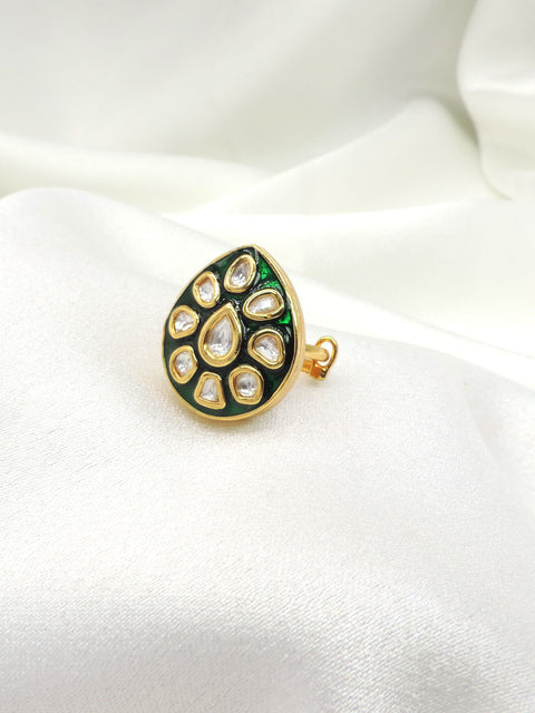 Emerald kundan teardrop ring by Joyrias
