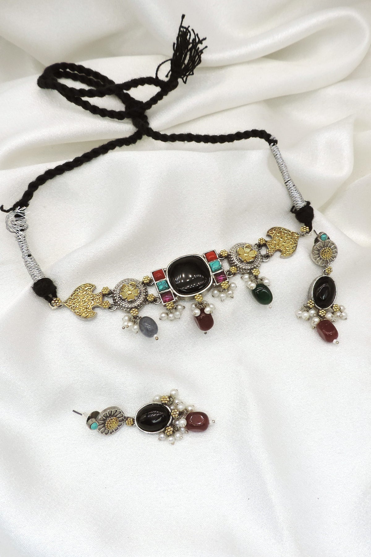 Oxidized Dual Tone Kundan Choker Set