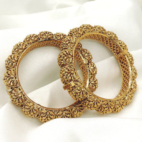 Antique Floral Hinged Bangle Set by Joyrias