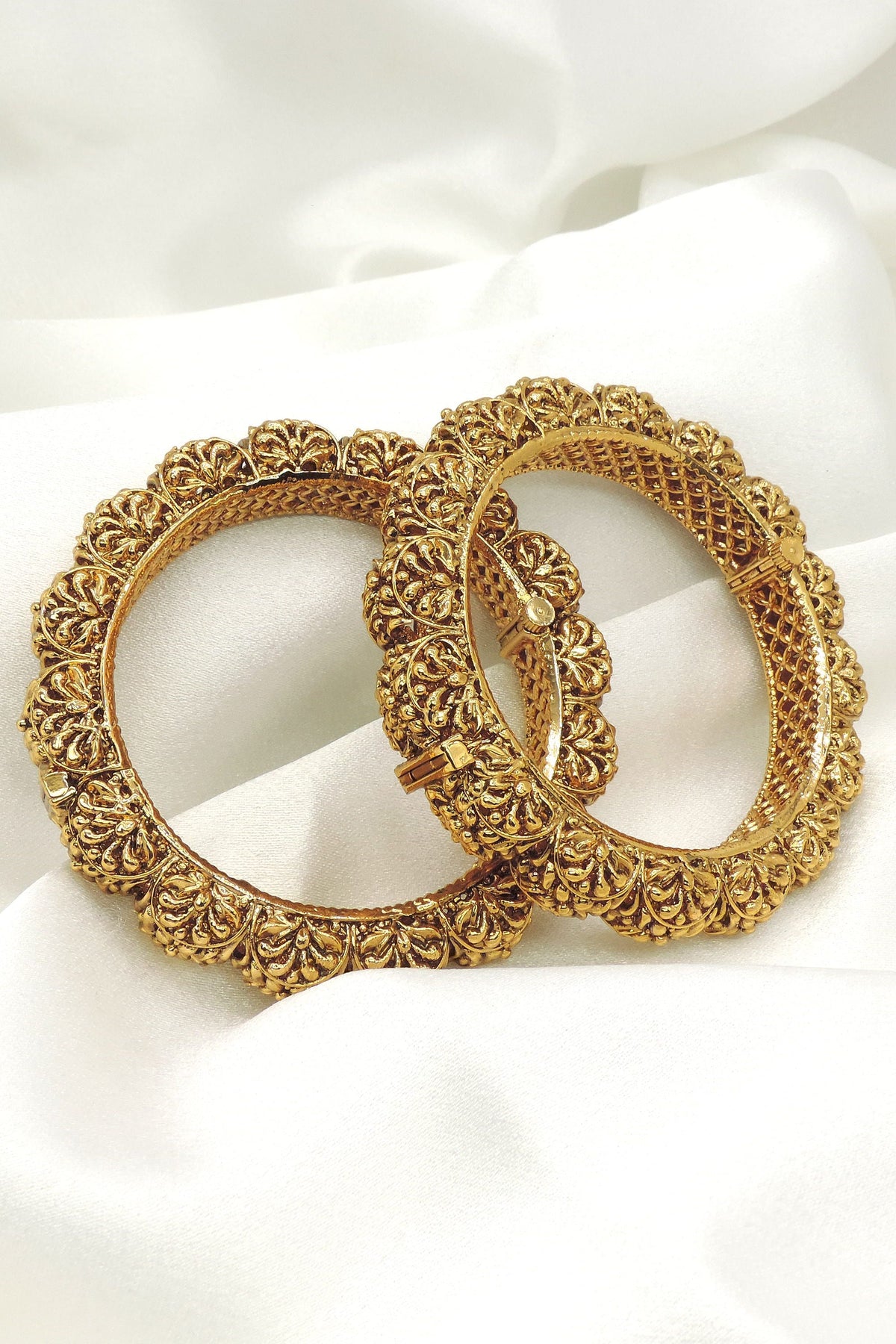 Antique Floral Hinged Bangle Set by Joyrias