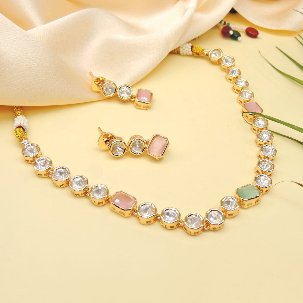 Minimal pastel Kundan choker set – Indian minimalist Kundan choker for weddings USA – Joyrias