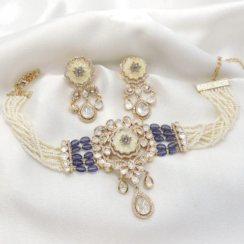 Floral pearl choker set by Joyrias