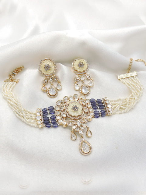 Floral pearl choker set by Joyrias