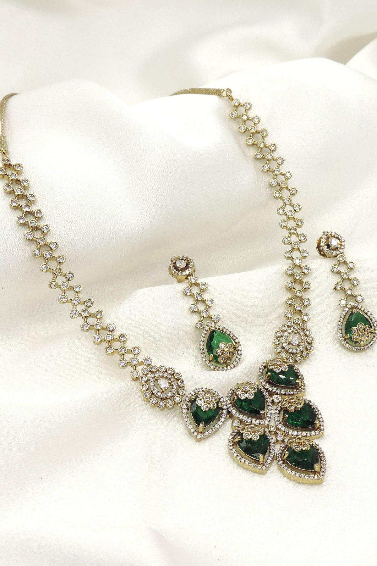 Emerald Green AD Teardrop Necklace Set
