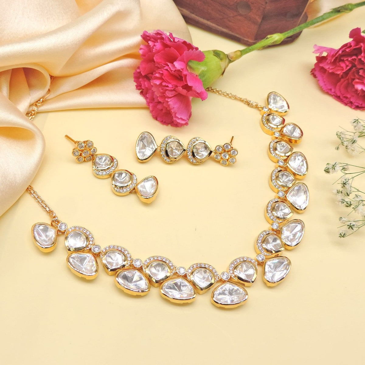 Crystal gleam Kundan necklace set – Indian crystal Kundan necklace for weddings USA – Joyrias